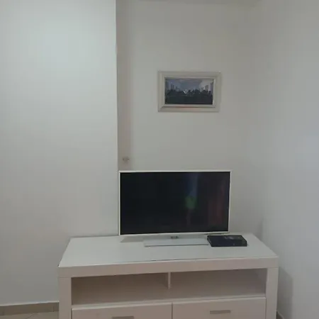 Apartman 1 * 시베니크
