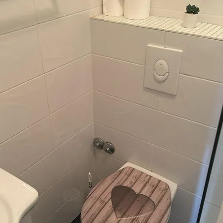 Apartman 1 아파트